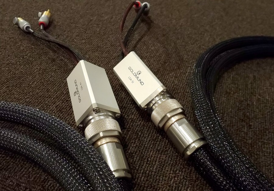 Goldmund LINEAL Speaker Cable 2.5m + LSA-A1+LSA-S1
